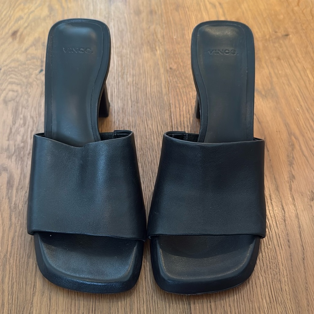 Vince Lulu Heeled Sandals (size 39/ 8.5) Black